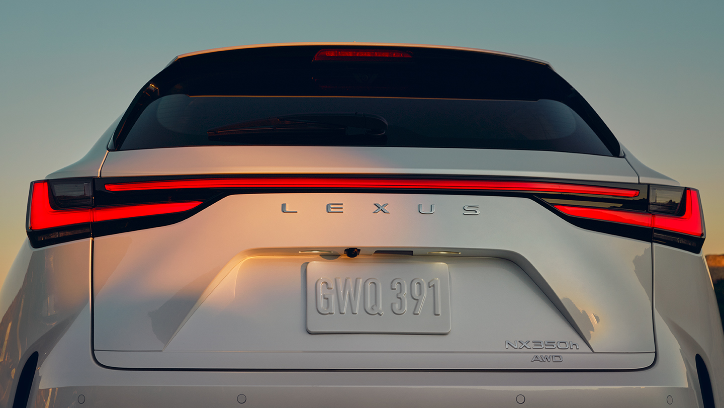 2022 Lexus NX 350h Hybrid