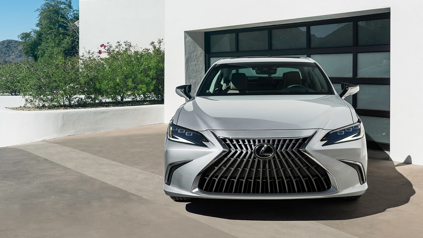 2024 Lexus ES Hybrid Design